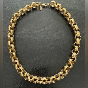 Vintage Monet 1970’s hammered gold tone chunky Rolo necklace. Signed